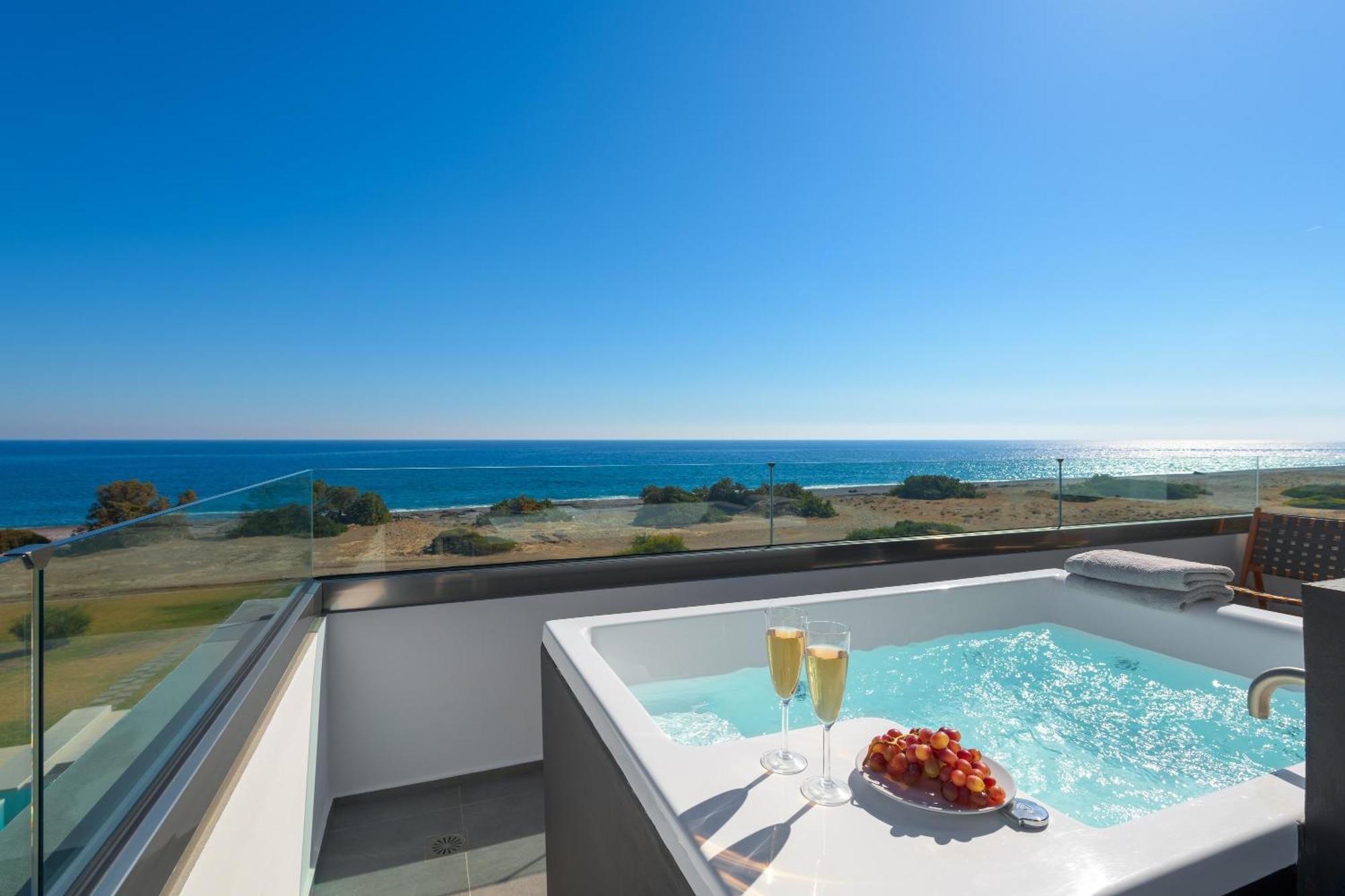 Albatross Beach Front Villas Генади Екстериор снимка